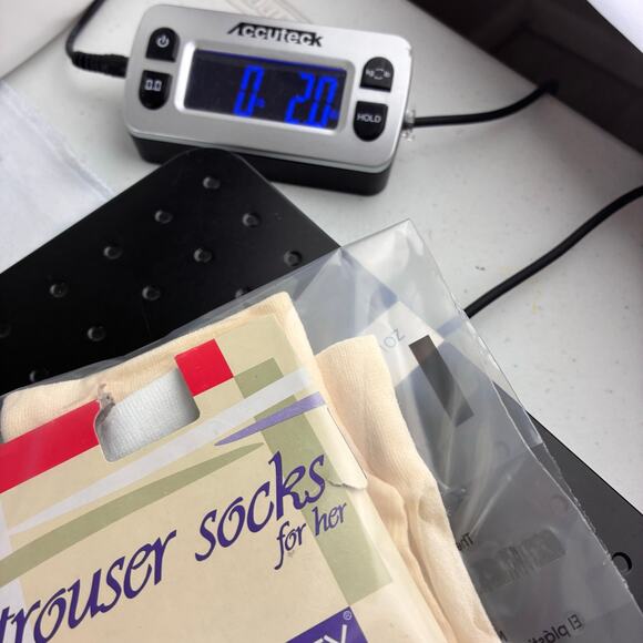 Vintage Dead Stock Ladies Trouser Socks Anklet Sophia Max Grey 9-11 White Cream - Picture 6 of 6